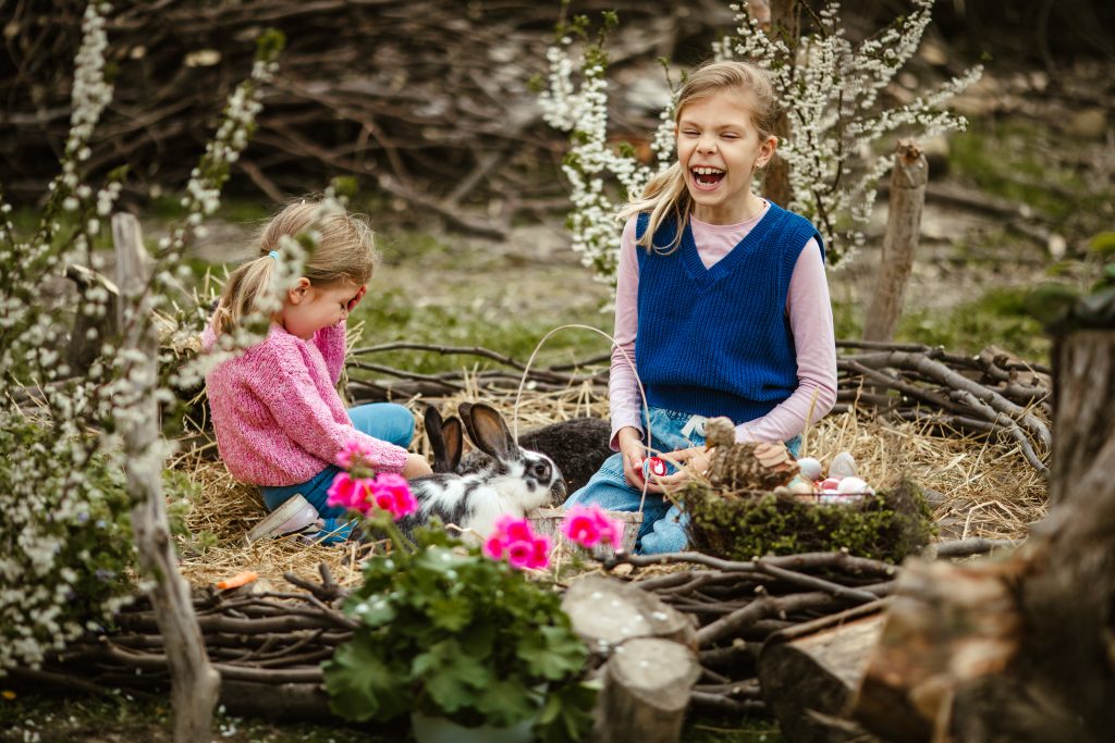 uskrsnje fotografisanje Klisa Novi Sad deca u prirodnoj postavci